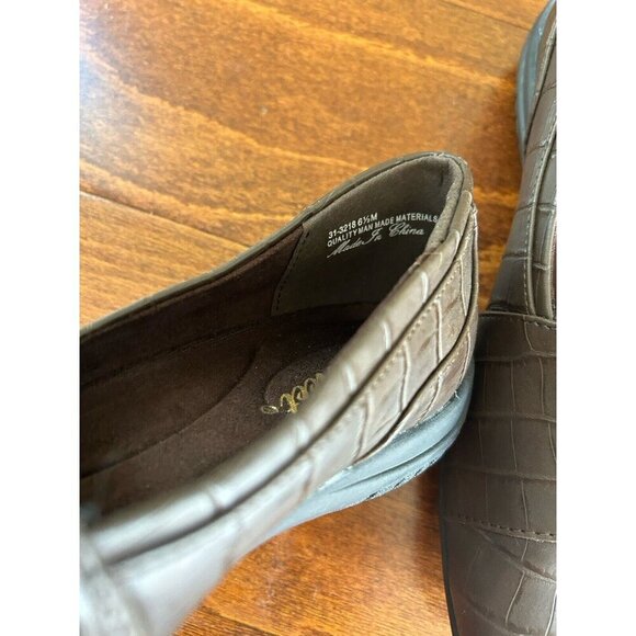 Easy Street 6.5 M Cinnamon Buckle Slip On Flats Closed Brown Crocodile Print NEW - Picture 4 of 6